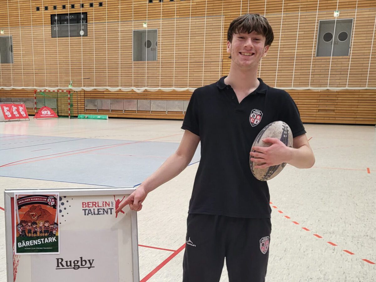 Kapser nahm 2014 selbst an einer Talentiade teil und fand seine Sportart... Rugby!
