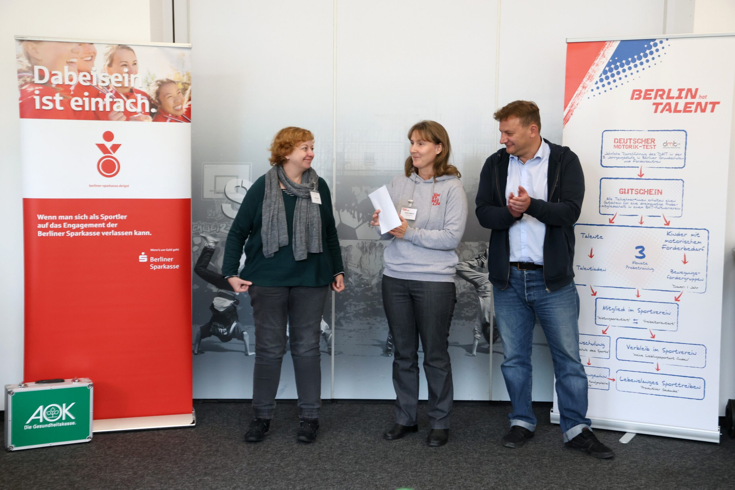 Petra Ewert (li.), Janine Gegusch (mi.) und Tillman Wormuth (re.) Foto: Juergen Engler