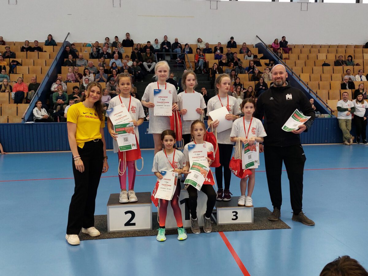 Siegerehrung Leichtathletik Mädchen Pankow