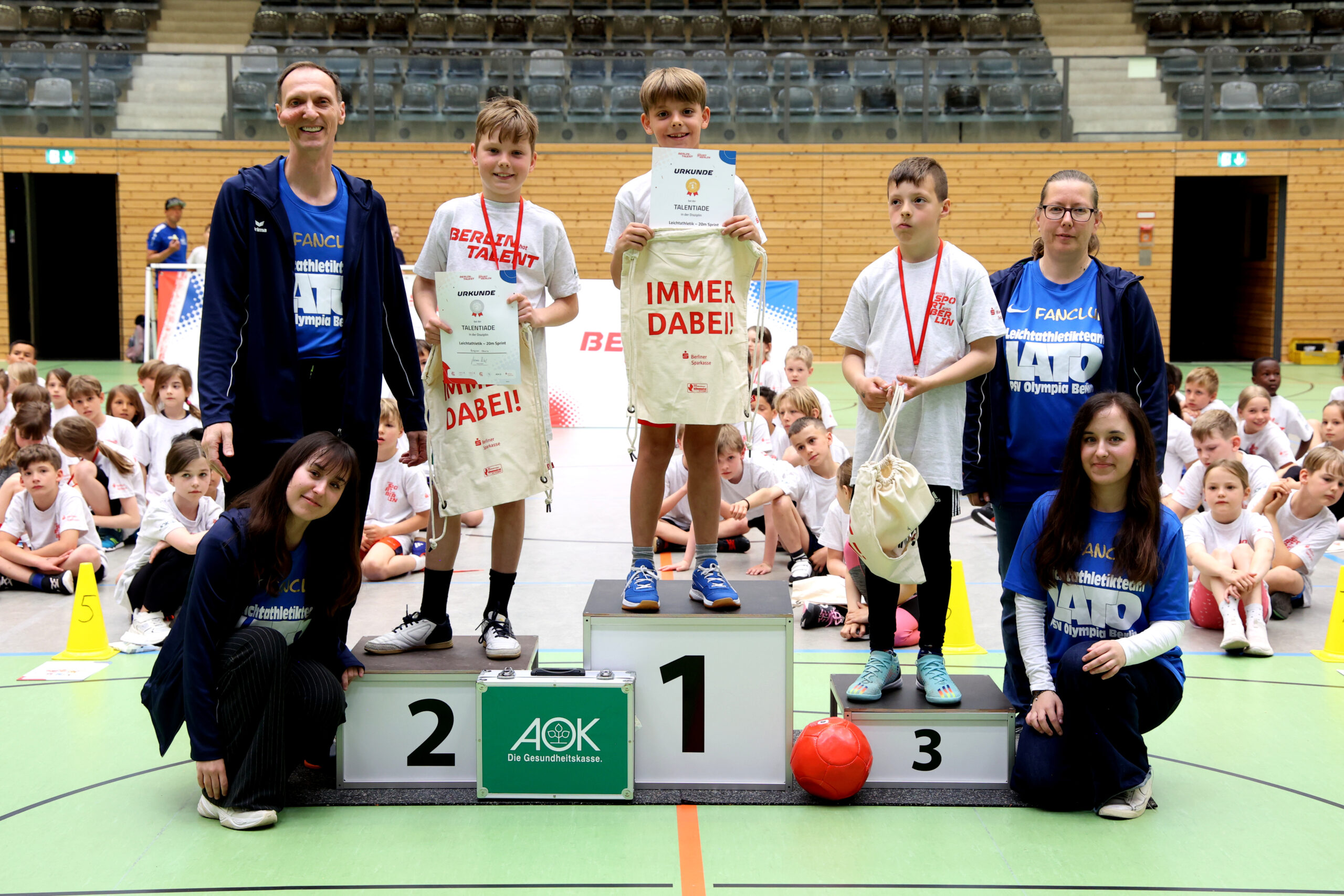 Bestenehrung in der Sportart Leichtathletik bei den Jungen Foto: Juergen Engler
