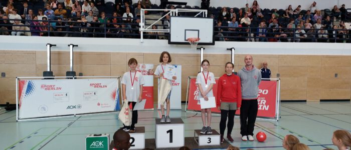 Siegerinnenehrung der Mädchen im Leichtathletik