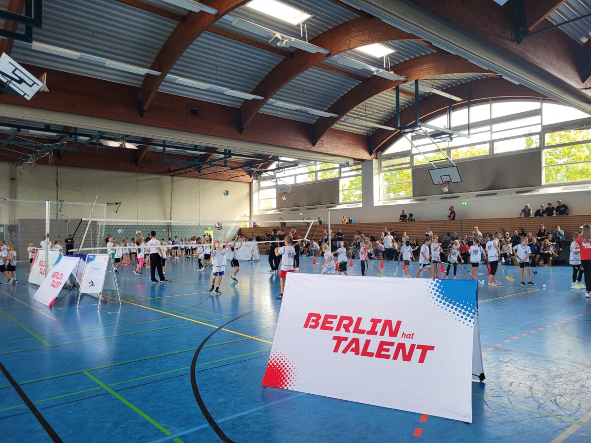 Sportbetrieb in der Sporthalle am Blumberger Damm